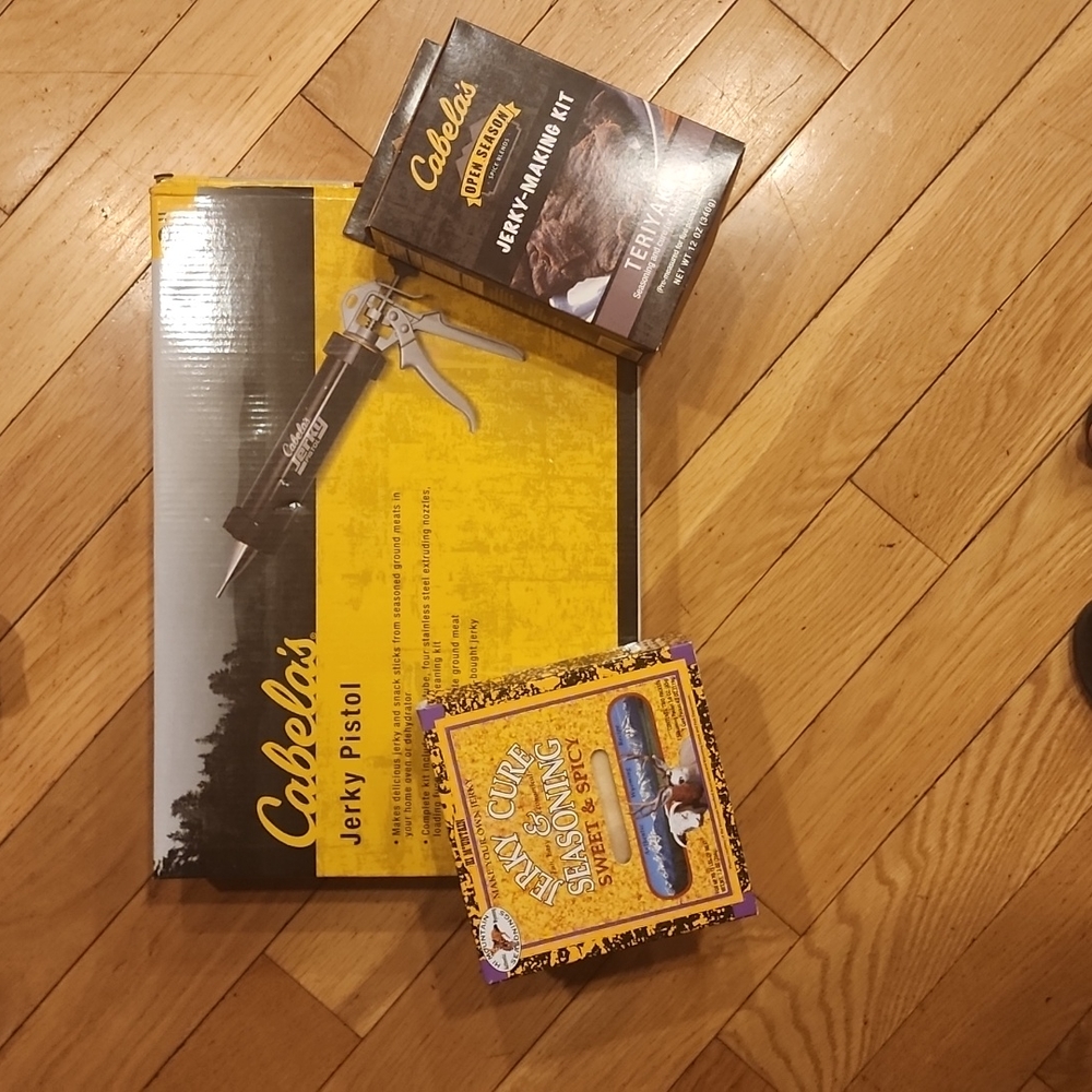 Cabellas jerky kit.